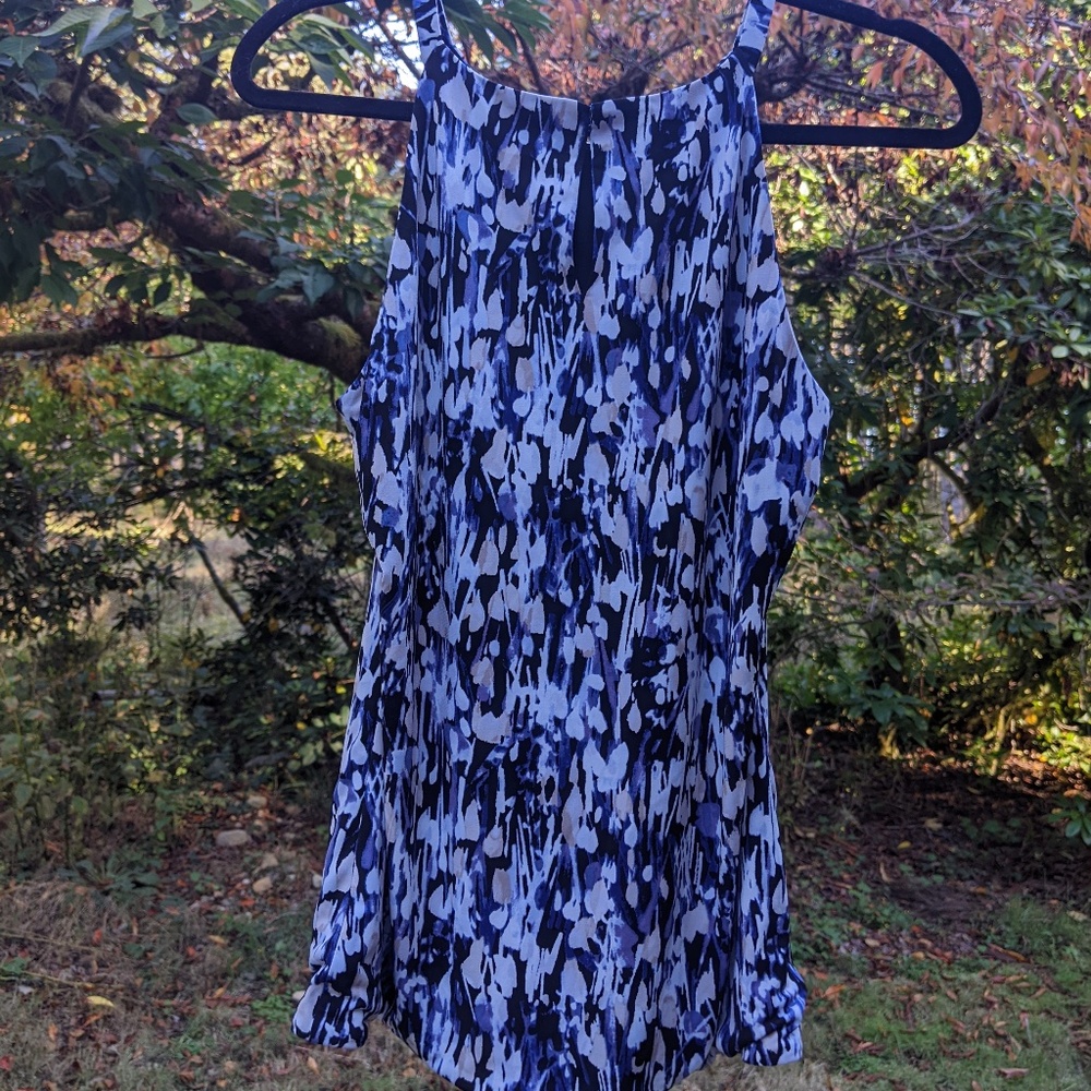 White House Black Market Multi-Colored Top Size M Medium